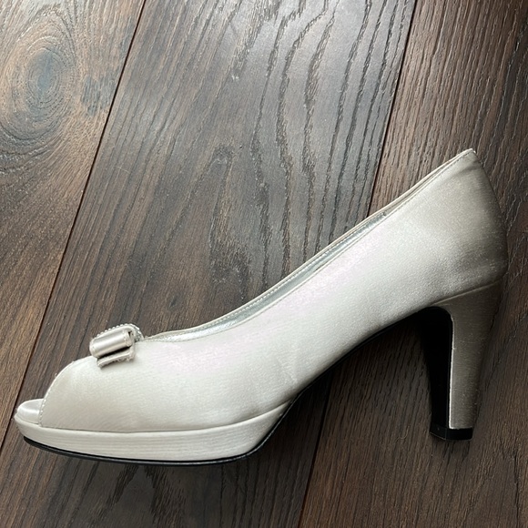 Linea Comoda Soraya Italian Leather heels - Picture 9 of 13